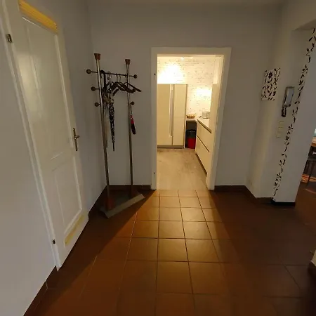 Gemuetliches Haus Mit Schoenem Garten Wenen Buitenkant foto
