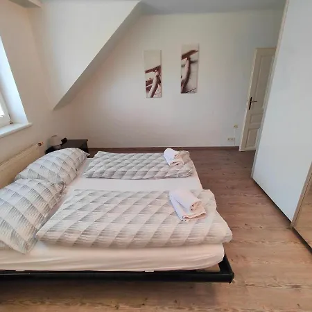 Gemuetliches Haus Mit Schoenem Garten Wenen Buitenkant foto
